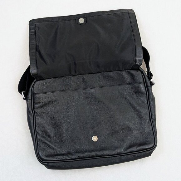 Cole Haan Pebbled Leather Messenger Bag CHDM11046 - Picture 10 of 14